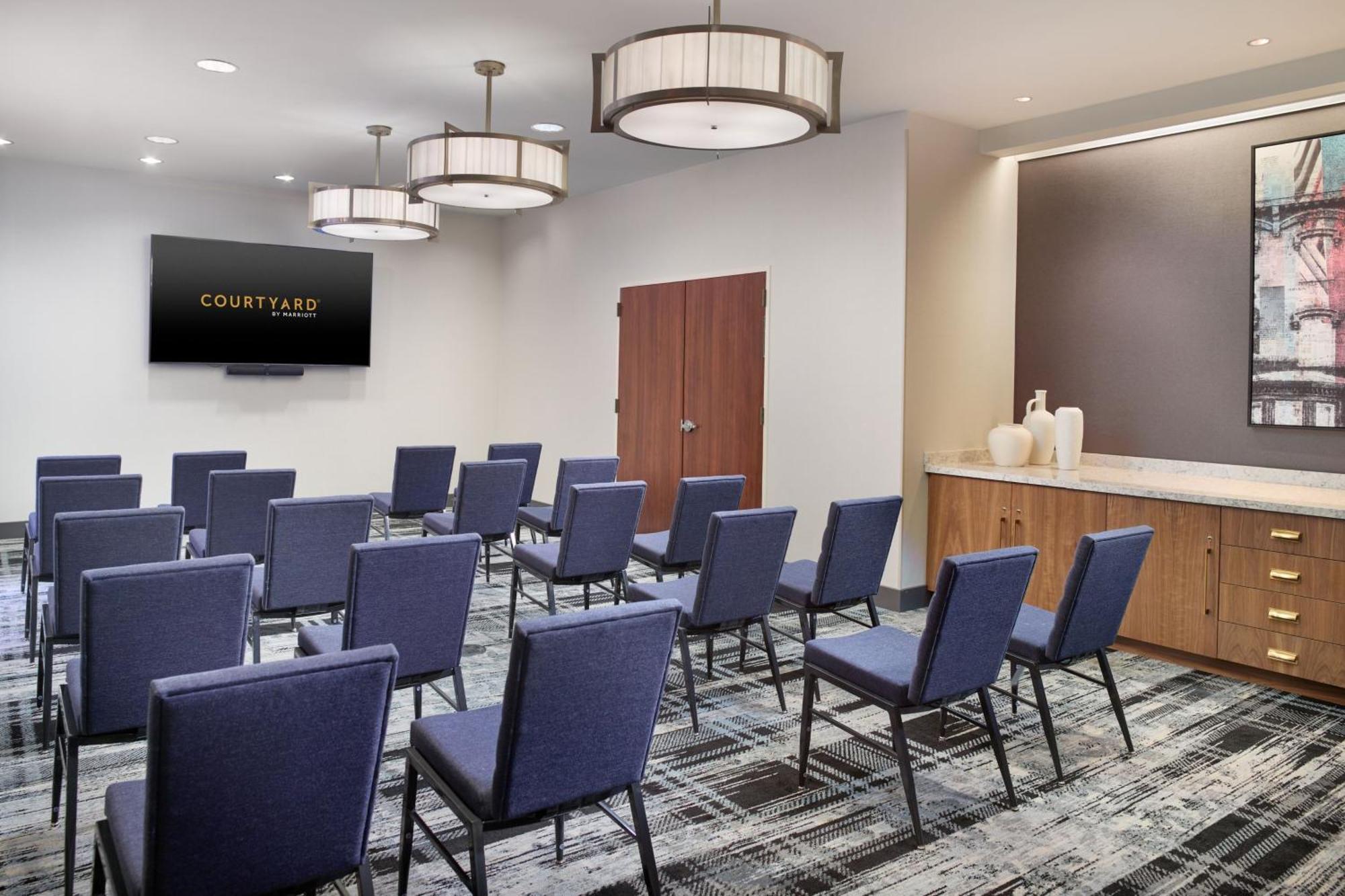 Courtyard By Marriott Washington, D.c./foggy Bottom 3*